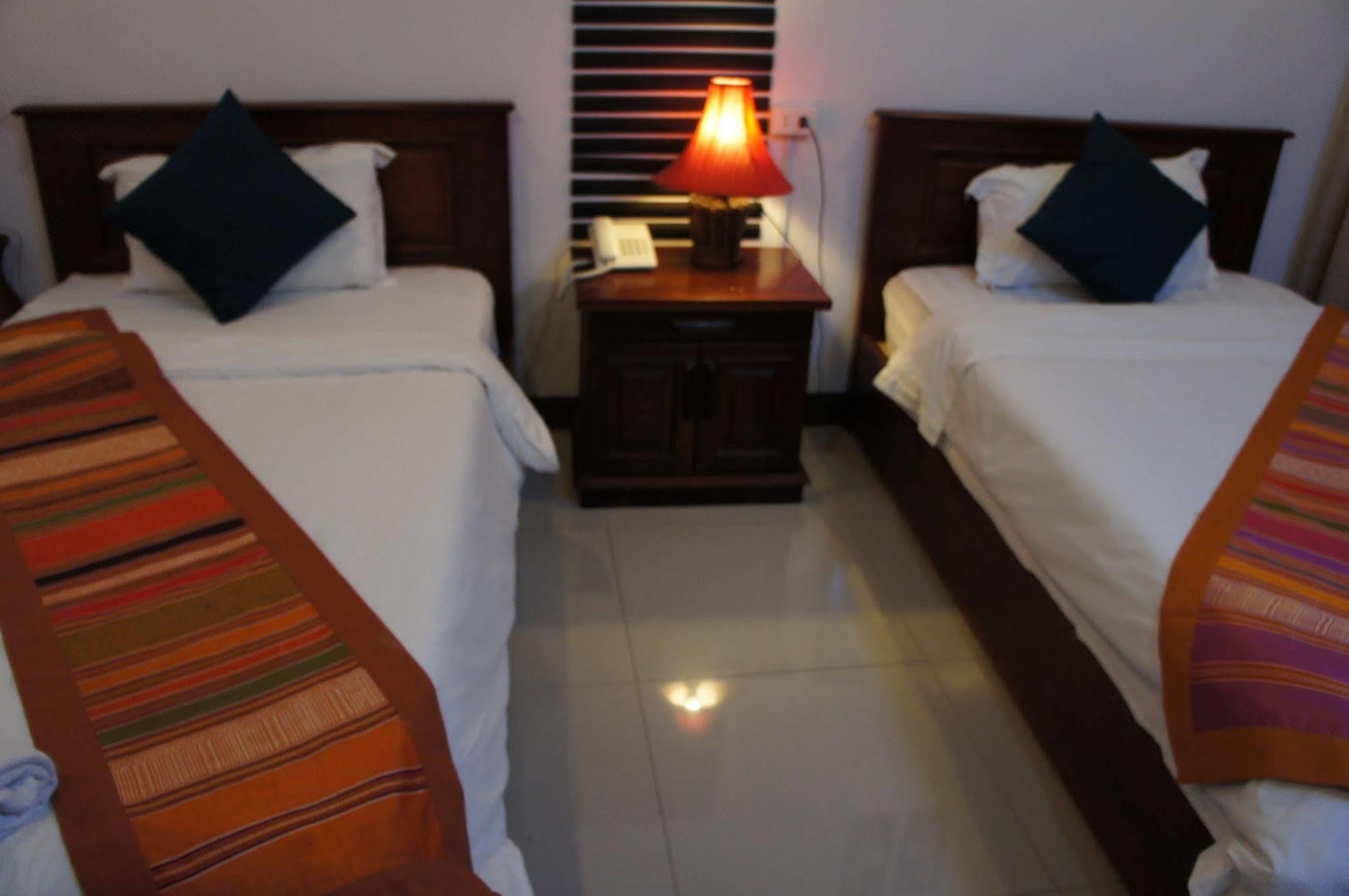 Vientiane Sp Hotel Extérieur photo